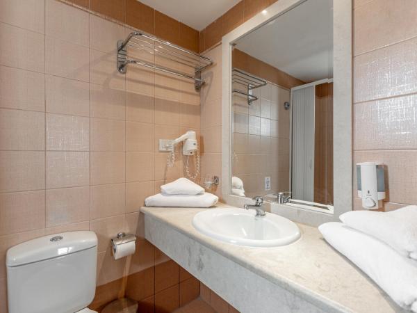 Naxos Resort Beach Hotel : photo 6 de la chambre chambre double - vue sur jardin