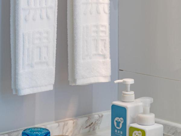 Wuyu Hotel - Chongqing Jiangbei Airport : photo 8 de la chambre chambre double deluxe avec balcon