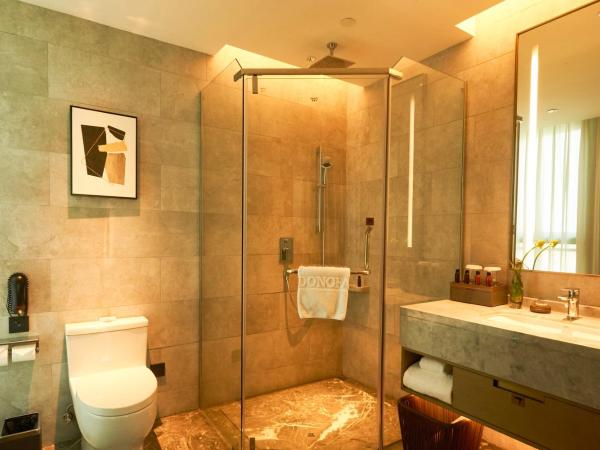 LN Dongfang Hotel Pazhou-Free Shuttle Buses and Registration Counter for Purchasing Agents during the Canton Fair : photo 4 de la chambre chambre double deluxe