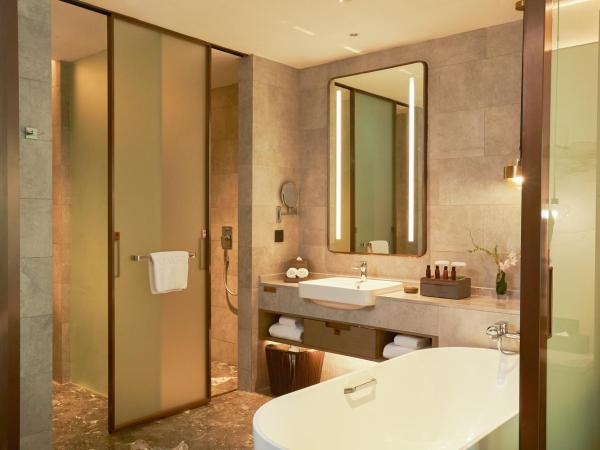 LN Dongfang Hotel Pazhou-Free Shuttle Buses and Registration Counter for Purchasing Agents during the Canton Fair : photo 8 de la chambre chambre lits jumeaux exécutive