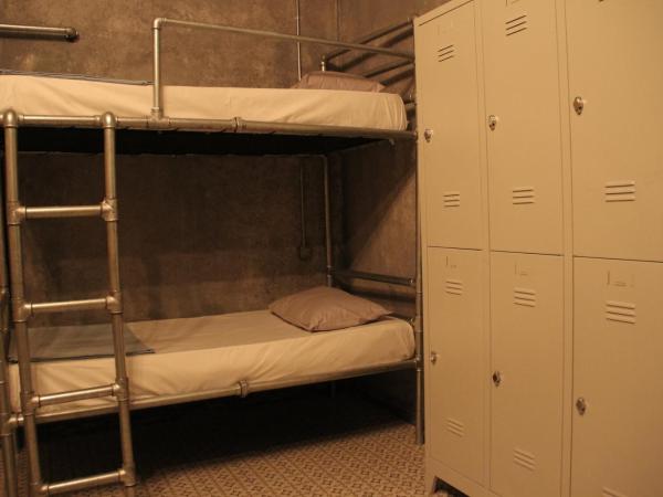 Role Street Hostel : photo 3 de la chambre lit dans dortoir pour femmes de 4 lits