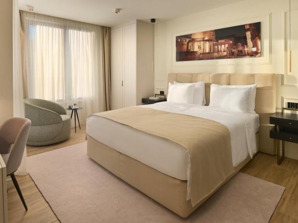 Mirari Boutique Hotel : photo 1 de la chambre superior room with balcony and partial sea view