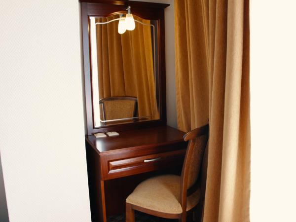 Grand Hotel Seferoğlu : photo 1 de la chambre chambre triple