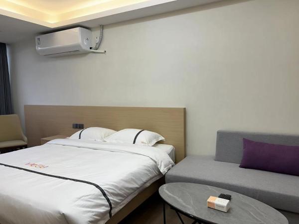 Weisu Service Apartment - Shenzhen Songpingshan Science and Technology Park Store : photo 2 de la chambre chambre lit queen-size confort 