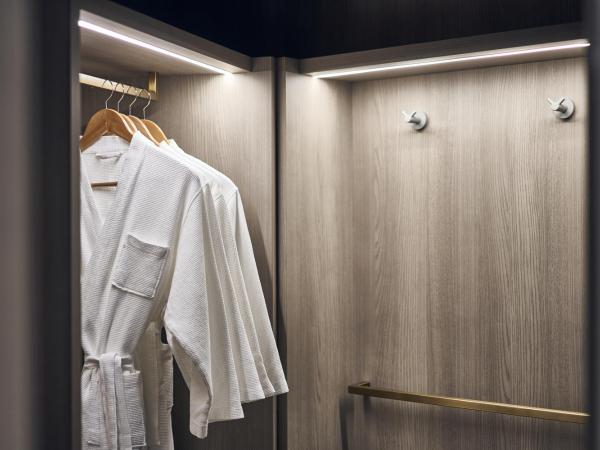 Novotel Singapore on Kitchener : photo 4 de la chambre chambre familiale avec 1 lit king-size et 2 lits simples