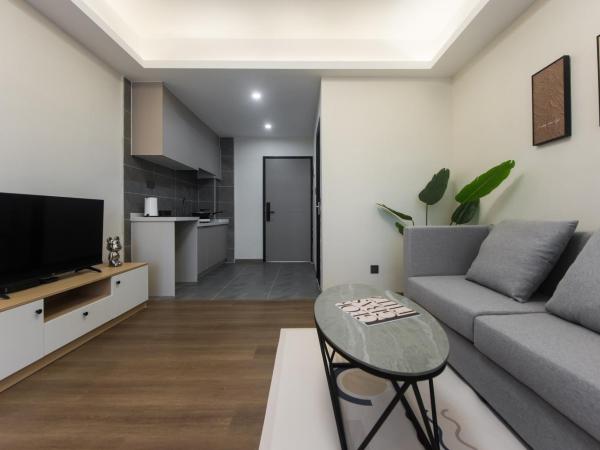 Weisu Service Apartment - Shenzhen Songpingshan Science and Technology Park Store : photo 2 de la chambre comfortable two-bedroom suite