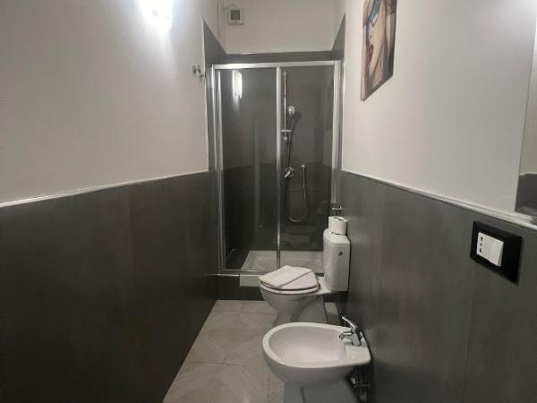Camere Andrea : photo 10 de la chambre chambre quadruple avec salle de bains privative