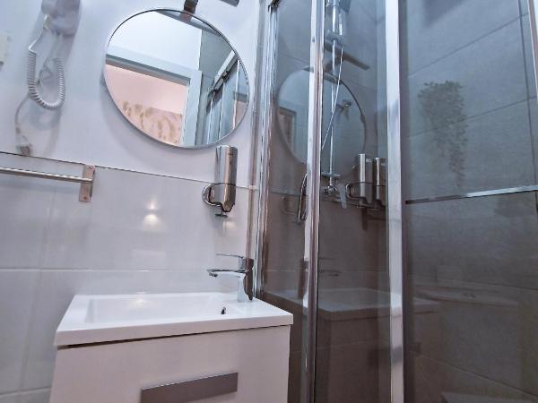 Hostal A Nuestra Senora de La Paloma : photo 5 de la chambre chambre lits jumeaux