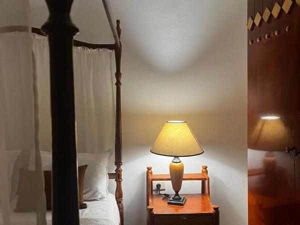 Dar Yessine Boutique Hôtel : photo 9 de la chambre chambre double deluxe avec baignoire