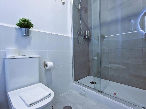 Hostal A Nuestra Senora de La Paloma : photo 4 de la chambre chambre double avec lit d'appoint