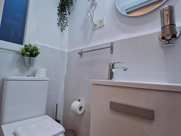 Hostal A Nuestra Senora de La Paloma : photo 2 de la chambre petite chambre simple intérieure