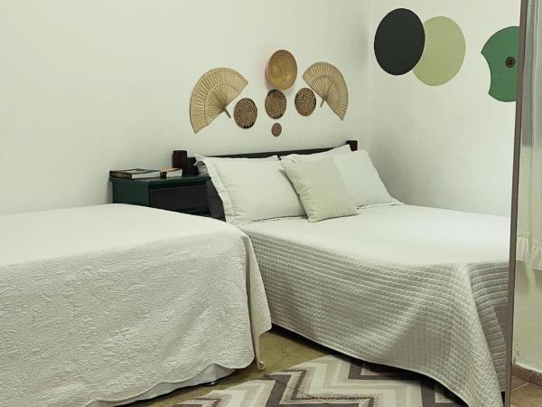 Flat ACM : photo 1 de la chambre chambre familiale avec salle de bains privative