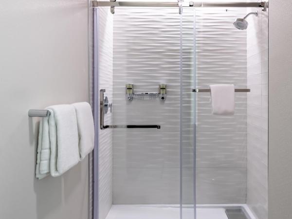 Element Dallas Downtown East : photo 5 de la chambre chambre lit king-size