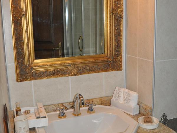Harmony Butik Otel : photo 2 de la chambre chambre lit king-size - vue sur mer