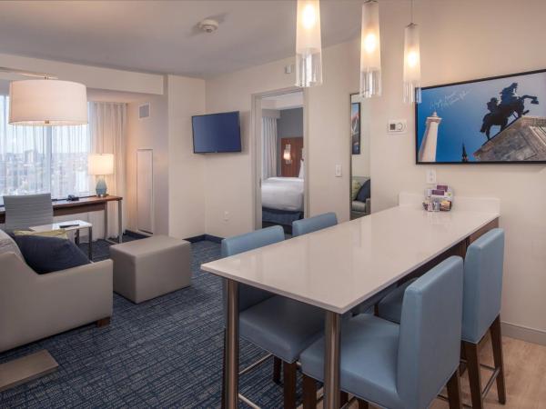 Residence Inn by Marriott Baltimore at The Johns Hopkins Medical Campus : photo 5 de la chambre two-bedroom suite - skyline view