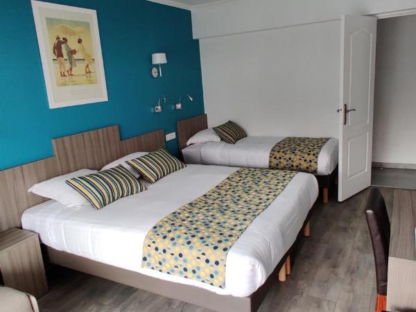 Logis Htel Les Bleuets : photo 2 de la chambre chambre triple - vue sur mer