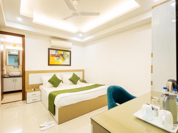 Hotel Krish - Near Medanta and Fortis Hospital Gurugram : photo 3 de la chambre chambre double supérieure