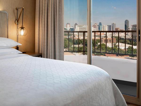 Sheraton Suites Market Center Dallas : photo 2 de la chambre 1 king bed & sofa bed, 1 bedroom suite, 1 king, sofa bed
