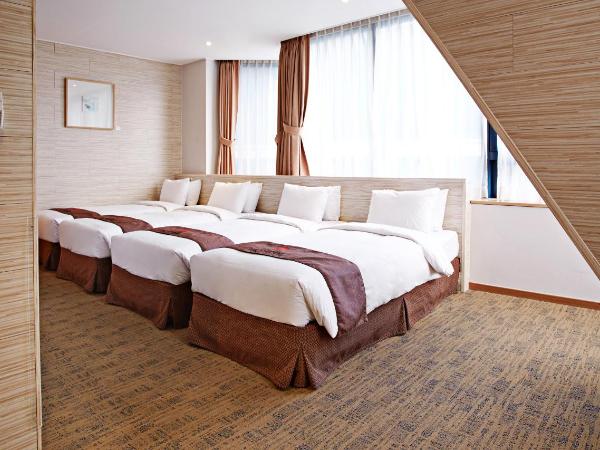 Hotel Skypark Myeongdong 2 : photo 1 de la chambre chambre quadruple