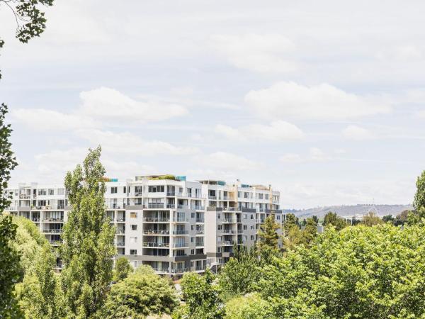 Crowne Plaza Canberra, an IHG Hotel : photo 9 de la chambre suite présidentielle avec lit king-size