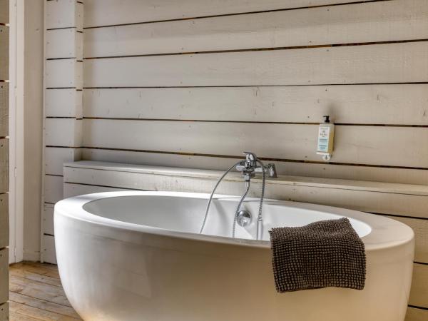 La Féline Blanche : photo 3 de la chambre chambre lit king-size