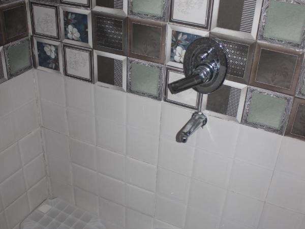 Hotel Lasani Inn : photo 3 de la chambre chambre double deluxe (2 adultes + 1 enfant)