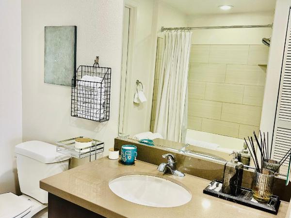 The Clouds : photo 3 de la chambre suite junior - vue sur piscine