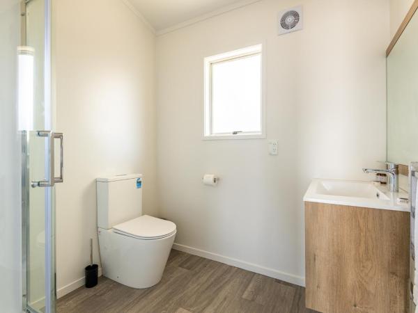 Aurora City Suites Motel : photo 1 de la chambre studio exécutif avec patio et cuisine