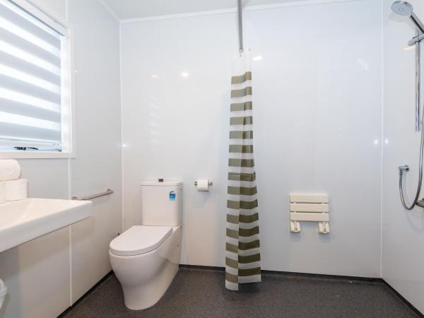 Aurora City Suites Motel : photo 2 de la chambre suite 2 chambres standard avec baignoire spa