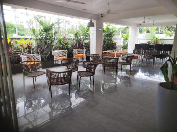 The Embassy Suites : photo 8 de la chambre chambre double standard