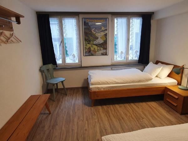 The Aarburg Hotel & Café : photo 10 de la chambre chambre double ou lits jumeaux - vue sur ville