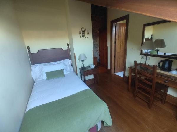 Hotel Virxe da Cerca by Pousadas de Compostela : photo 2 de la chambre chambre simple