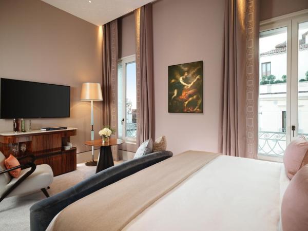 The St. Regis Venice : photo 5 de la chambre chambre lit king-size - vue partielle sur canal