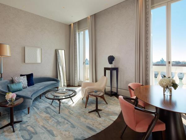 The St. Regis Venice : photo 7 de la chambre suite 1 chambre lit king-size - vue sur canal