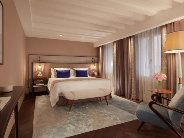The St. Regis Venice : photo 5 de la chambre suite 1 chambre lit king-size monet