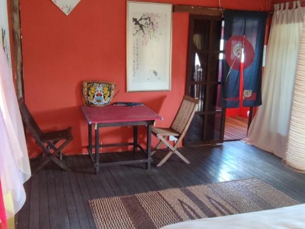 The Secret Sanctuary Boutique Cottage Kuching : photo 2 de la chambre chambre double avec salle de bains privative