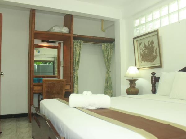 Naithon Beach Villa : photo 3 de la chambre appartement 2 chambres