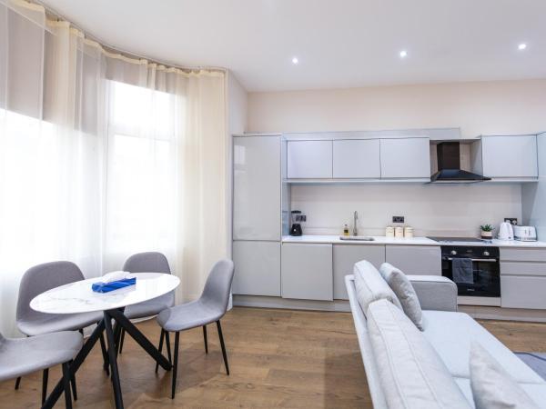 Ealing Residency : photo 2 de la chambre appartement - rez-de-chaussée