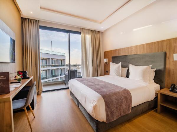 Dominium Hotel : photo 2 de la chambre chambre double - vue sur piscine