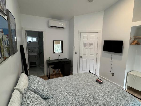 Santoniri private room : photo 9 de la chambre chambre double avec salle de bains privative