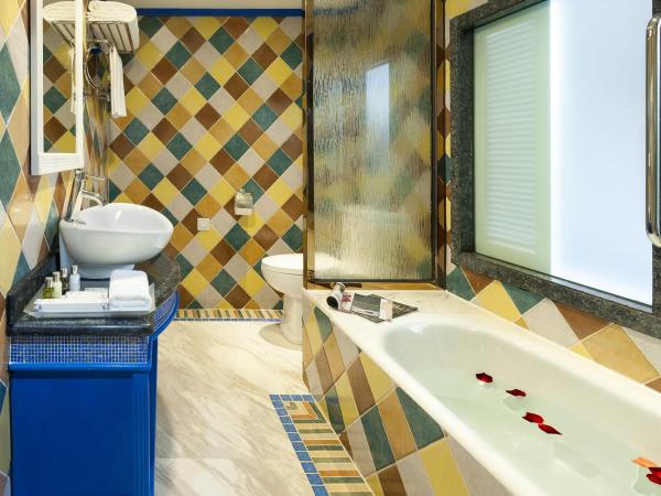 Hotel Beverly Plaza : photo 4 de la chambre chambre lit king-size ou lits jumeaux de luxe classique