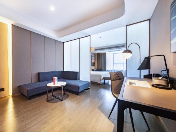 Atour Hotel Guangzhou Liwan District Jiaokou : photo 1 de la chambre suite deluxe avec baignoire spa