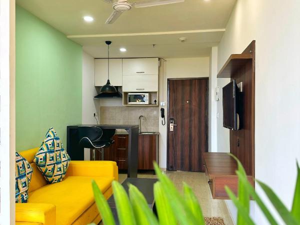 Flamingo Hotel Sector 67 I Studio Rooms I Gurgaon : photo 8 de la chambre studio avec balcon 