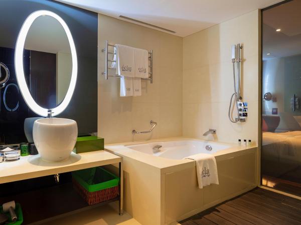 Hotel Éclat Beijing : photo 1 de la chambre deluxe king room with terrace inclusive mini bar with beer except champagne