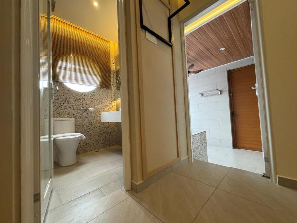 Muzi Boutique Hotel : photo 6 de la chambre chambre quadruple avec balcon 