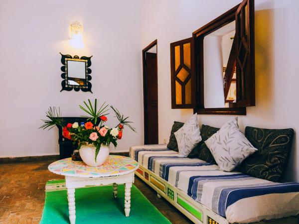 Dar Nafoura-Mogador : photo 1 de la chambre suite junior zahira - 5 personnes