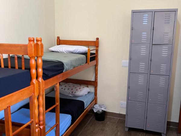Rio Hostel 40 Graus : photo 6 de la chambre lit dans dortoir mixte de 10 lits