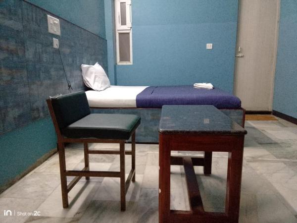 SM MANSION near Harbour & High court : photo 7 de la chambre chambre double deluxe (2 adultes + 1 enfant)