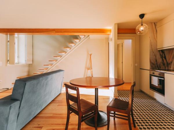 Aparthotel Oporto Palace : photo 8 de la chambre appartement - vue sur jardin