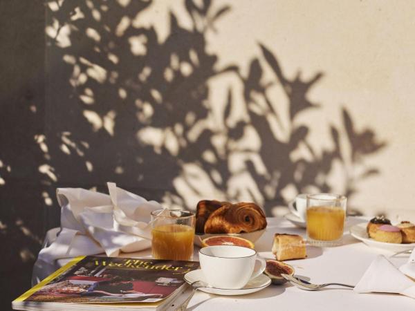 Le Parchamp, a Tribute Portfolio Hotel, Paris Boulogne : photo 3 de la chambre chambre king de luxe avec terrasse